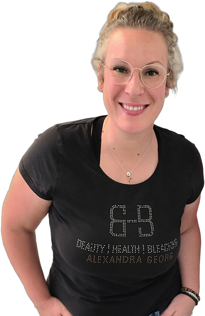 Alexandra Georg lächelnd im BHB-Shirt
